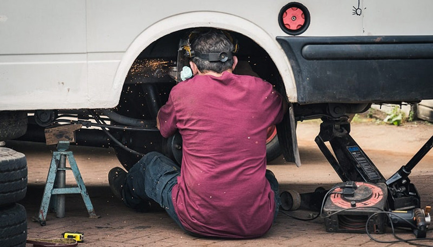 999+ hình ảnh đẹp và ý nghĩa nhất về thợ sửa xe máy, ô tô