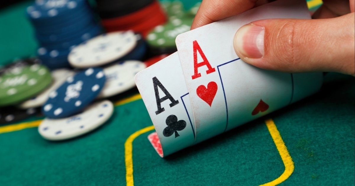 Chơi poker tại Việt Nam như nào để không vi phạm pháp luật? | Báo Dân trí