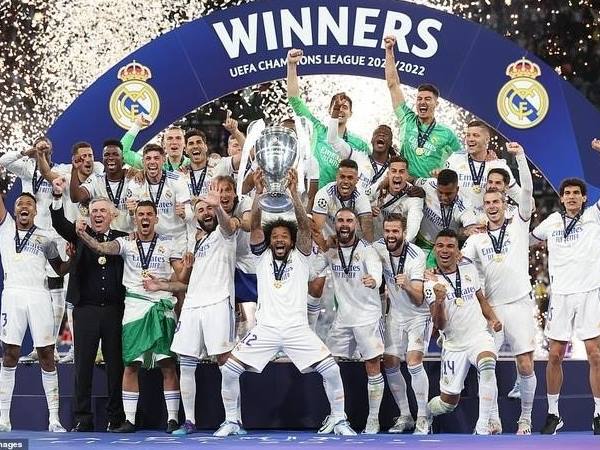 Đội hình Real Madrid huyền thoại: Biểu tượng của thành công và vĩ đại