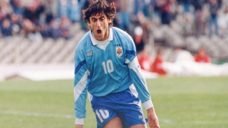 Francescoli trong lịch sử cũng là một cầu thủ Uruguay xuất sắc